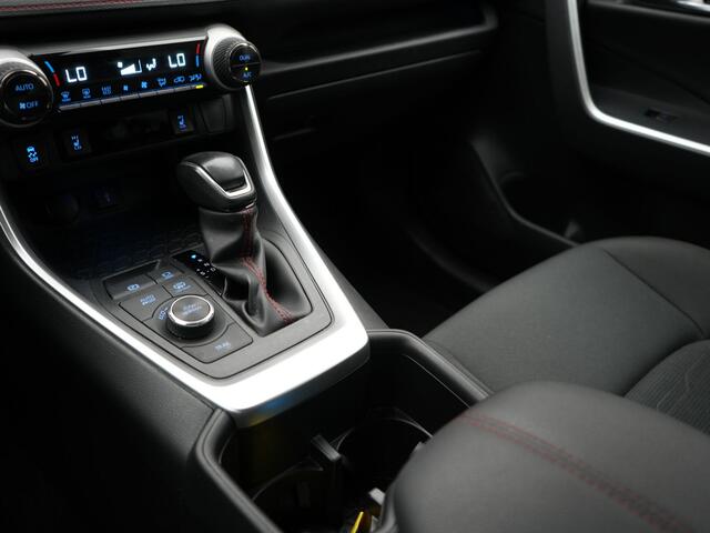 Toyota RAV4 2.5 Plug-in Hybrid AWD Dynamic | Parkeersensoren V+A | Trekhaak | Stoelverwarming |