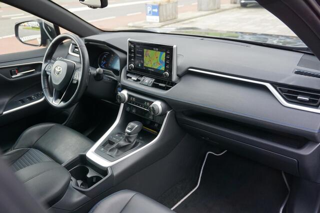 Toyota RAV4 2.5 Hybrid Bi-Tone | Trekhaak