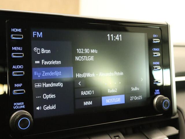 Toyota RAV4 2.5 Hybrid Active - ORIGINEEL NEDERLANDSE AUTO - ACHTERUITRIJCAMERA - APPLE CARPLAY/ANDROID AUTO - BLUETOOTH TELEFOONVOORBEREIDING - CRUISE CONTROL ADAPTIEF - DAB ONTVANGER - ELECTRONIC CLIMATE CONTROLE - ELEKTRISCHE RAMEN VOOR EN ACHTER - BUITENSPIEGELS ELEKTRISCH INKLAPBAAR - BUITENSPIEGELS ELEKTRISCH VERSTEL- EN VERWARMBAAR - PARKEERSENSOR ACHTER - LED KOPLAMPEN - LED DAGRIJVERLICHTING