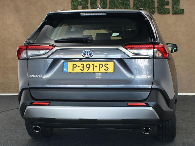 Toyota RAV4 2.5 Hybrid Active - ORIGINEEL NEDERLANDSE AUTO - ACHTERUITRIJCAMERA - APPLE CARPLAY/ANDROID AUTO - BLUETOOTH TELEFOONVOORBEREIDING - CRUISE CONTROL ADAPTIEF - DAB ONTVANGER - ELECTRONIC CLIMATE CONTROLE - ELEKTRISCHE RAMEN VOOR EN ACHTER - BUITENSPIEGELS ELEKTRISCH INKLAPBAAR - BUITENSPIEGELS ELEKTRISCH VERSTEL- EN VERWARMBAAR - PARKEERSENSOR ACHTER - LED KOPLAMPEN - LED DAGRIJVERLICHTING
