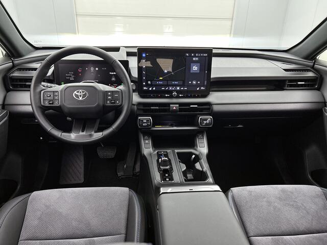 Toyota RAV4 2.5 Plug-in Hybrid 270 First Edition | BTW voertuig | 360 Camera | Stoelventilatie | Stoel+stuurverwarming | Head-Up Display | Elektrische achterklep | Parkeersensoren voor+achter | Nieuw model uit voorraad leverbaar |
