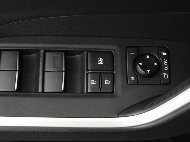 Toyota RAV4 2.5 Plug-in Hybrid AWD Bi-Tone Plus | Navigatie | 360 Camera | JBL | BLS | PDC | Head-up | Stuur-Stoelverwarming |