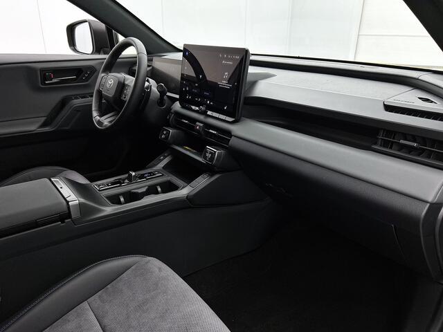 Toyota RAV4 2.5 Plug-in Hybrid 270 First Edition Nieuw model | Uit voorraad leverbaar | BTW voertuig | 360 Camera | Stoelventilatie | Stoel+stuurverwarming | Head-Up Display | Elektrische achterklep | Parkeersensoren voor+achter |