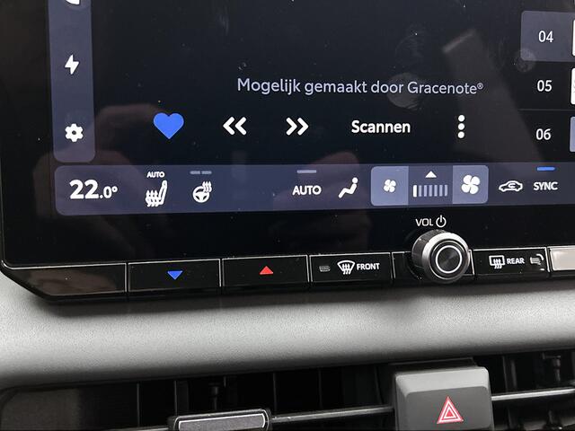 Toyota RAV4 2.5 Plug-in Hybrid 270 First Edition Nieuw model | Uit voorraad leverbaar | BTW voertuig | 360 Camera | Stoelventilatie | Stoel+stuurverwarming | Head-Up Display | Elektrische achterklep | Parkeersensoren voor+achter |