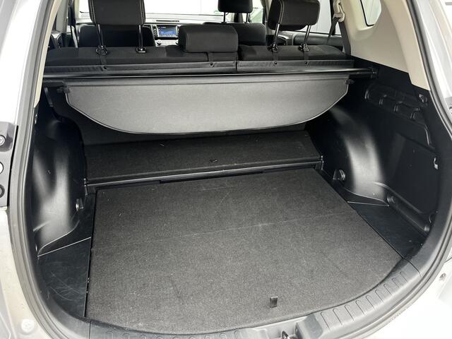 Toyota RAV4 2.5 Hybrid AWD Dynamic Trekhaak Stoelverwarming Stuurverwarming Dodehoek detectie