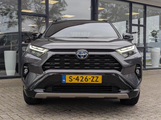 Toyota RAV4 2.5 Hybrid Bi-Tone | Trekhaak | Stoel- Stuurverwarming | All-Season | Elek. Kofferklep | Leer | Camera
