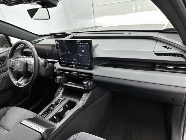 Toyota RAV4 2.5 Plug-in Hybrid 270 First Edition | Nieuw Model | Direct Leverbaar | BTW voertuig | Stoel+stuurverwarming | Stoelventilatie | Dodehoek detectie | 360 camera | Navigatie | Apple CarPlay/Android Auto |