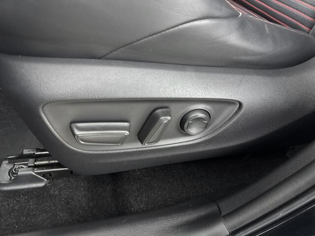 Toyota RAV4 2.5 Plug-in Hybrid AWD Style | Voorruit-Stuur-Stoelverwarming | Blindspot | Parkeersensoren V+A |
