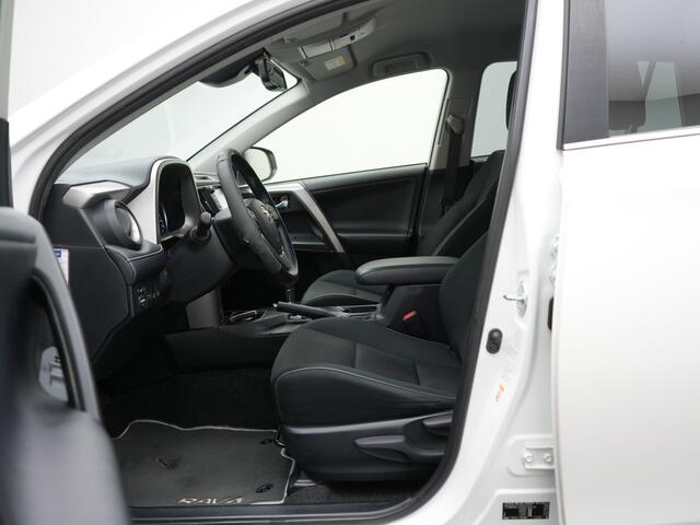 Toyota RAV4 2.5 Hybrid Dynamic Plus Stoel/Stuur verwarming | Parkeersensoren | Dealer Onderhouden |