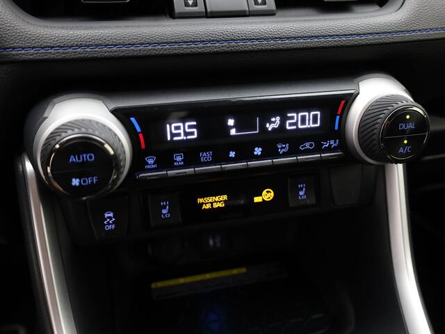 Toyota RAV4 2.5 Hybrid AWD Bi-Tone | Trekhaak afnb. | Elk. A-klep | Stuur & Stoel verw. | Keyless | Prijs Rijklaar!!