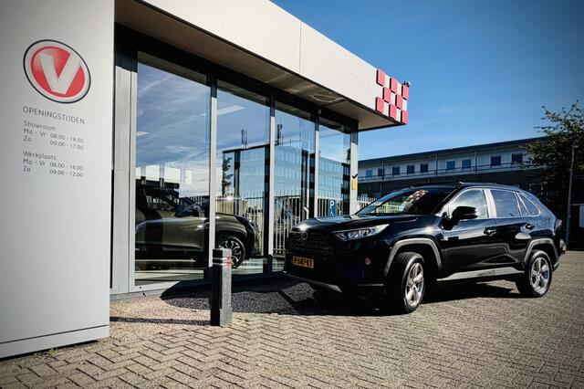 Toyota RAV4 2.5 Hybrid AWD Dynamic | TREKHAAK | PANORAMA | CAMERA