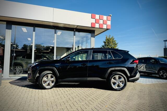 Toyota RAV4 2.5 Hybrid AWD Dynamic | TREKHAAK | PANORAMA | CAMERA