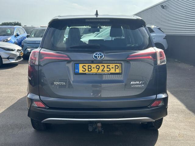 Toyota RAV4 2.5 Hybrid AWD Dynamic Trekhaak, Nieuw geleverd en dealeronderhouden, Navigatie, Smart Key, Adaptieve cruise control, Parkeersensoren voor + achter, Achteruitrijcamera