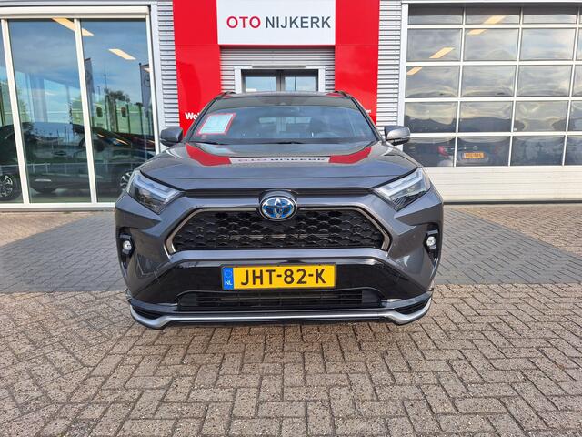 Toyota RAV4 2.5 Plug-in Hybrid AWD Style Limited met trekhaak