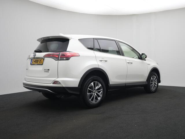 Toyota RAV4 2.5 Hybrid Dynamic | Parkeersensoren V+A | Blindspot | Navigatie |