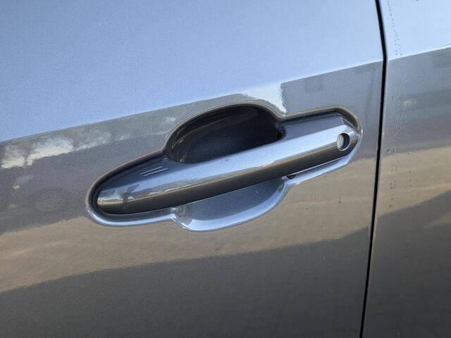 Toyota RAV4 2.5 Plug-in Hybrid AWD Style | Stoel- stuurverwarming | Elek. kofferklep | Leer | ACC | PDC rondom