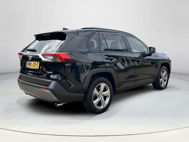 Toyota RAV4 2.5 Hybrid Dynamic | Carplay | Stoel- + stuurverwarming | Parkeersensoren | 18 inch LM-velgen |