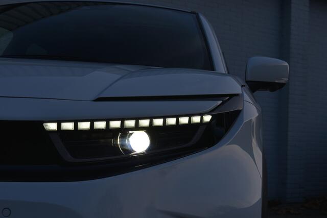 Toyota URBAN CRUISER Executive 61 kWh Automaat 174pk | stoel & stuurverwarming | JBL | Pano | 360 Camera | Demonstratieauto, wordt mee gereden