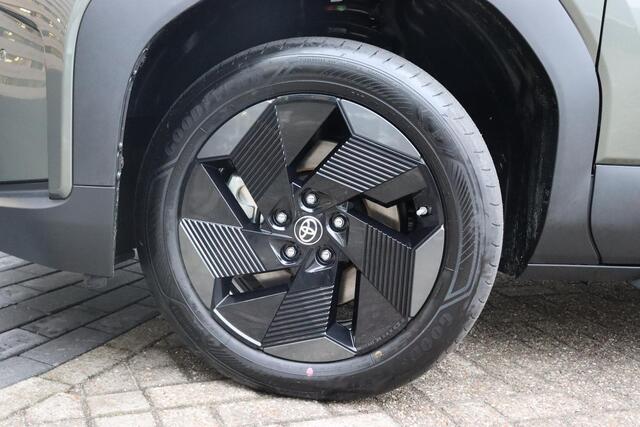 Toyota URBAN CRUISER Dynamic 61 kWh , Nieuw en direct leverbaar met ¤1.500 demovoordeel