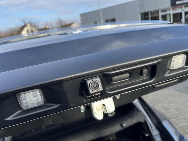 Toyota URBAN CRUISER Dynamic 61 kWh | Navigatie | Apple CarPlay/Android auto | Achteruitrijcamera