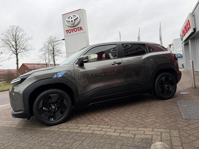 Toyota URBAN CRUISER Dynamic 61 kWh