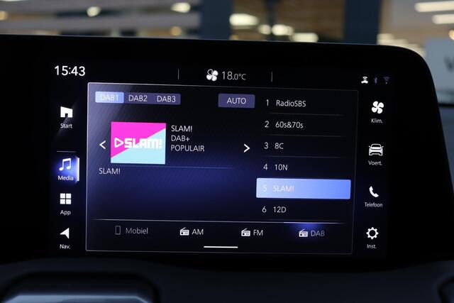 Toyota URBAN CRUISER Dynamic 61 kWh, Nieuw en snel leverbaar met ¤1500 inruilpremie + 1.000,- Elektrificatie bonus!!