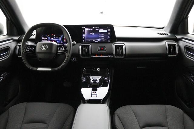 Toyota URBAN CRUISER Dynamic 61 kWh | Nieuw uit voorraad leverbaar! |