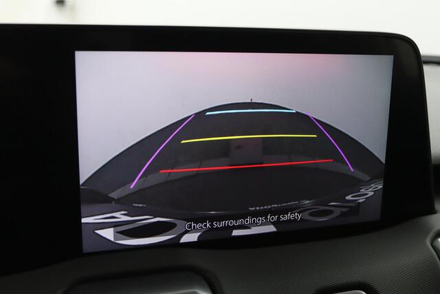 Toyota URBAN CRUISER Dynamic 61 kWh | Nieuw uit voorraad leverbaar! |