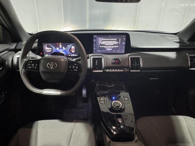Toyota URBAN CRUISER Dynamic 61 kWh | Snel leverbaar |