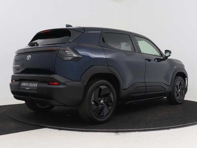 Toyota URBAN CRUISER Dynamic 61 kWh | NIEUW & SNEL LEVERBAAR | PRIJS INCLUSIEF ALLE ACTIES |