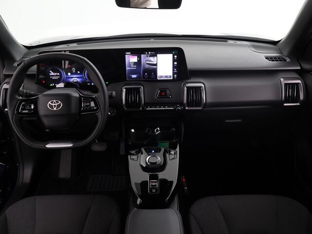 Toyota URBAN CRUISER Dynamic 61 kWh | NIEUW & SNEL LEVERBAAR | PRIJS INCLUSIEF ALLE ACTIES |