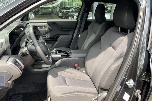 Toyota URBAN CRUISER Dynamic 61 kWh