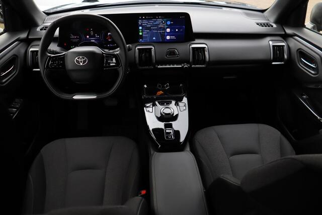 Toyota URBAN CRUISER Dynamic 61 kWh , Nieuw en direct leverbaar met ¤3.000 inruilvoordeel