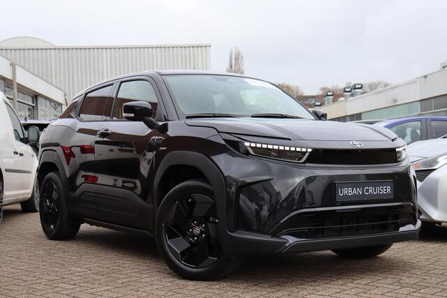 Toyota URBAN CRUISER Dynamic 61 kWh , Nieuw en direct leverbaar met ¤3.000 inruilvoordeel