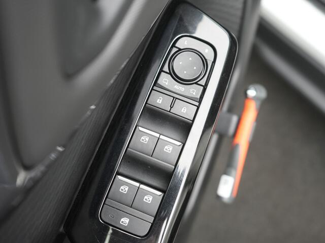 Toyota URBAN CRUISER Executive 174 pk WLTP 426 km EV-deal NU incl ¤ 4.000,- korting!!!
