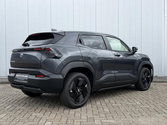 Toyota URBAN CRUISER Dynamic 61 kWh Voorraad Nieuw
