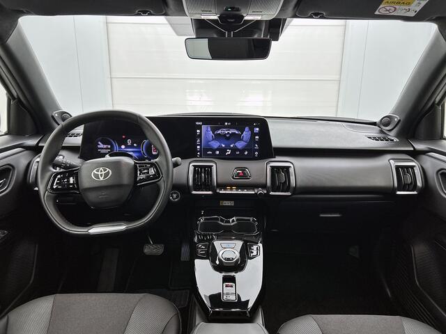 Toyota URBAN CRUISER Executive 61 kWh | Panoramadak | Nieuw model | Grote Batterij |