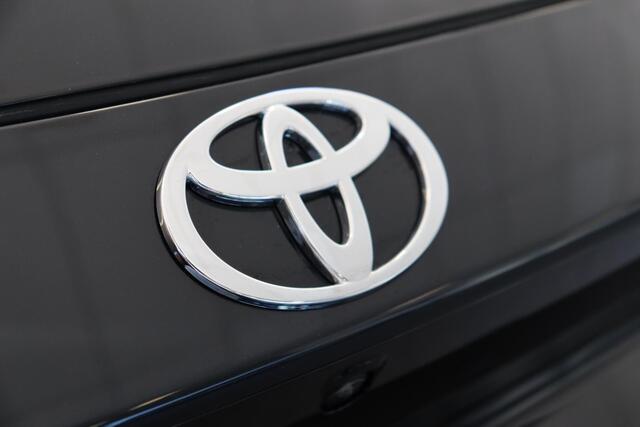 Toyota URBAN CRUISER Executive 61 kWh, Nieuw en snel leverbaar met ¤2500 inruilpremie!