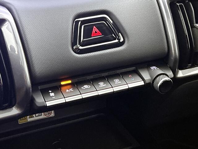 Toyota URBAN CRUISER Executive 61 kWh *EV-Deal* | Stoelverwarming | JBL |