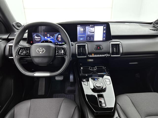 Toyota URBAN CRUISER Executive 61 kWh *EV-Deal* | DEMO & DIRECT LEVERBAAR | Full Option | JBL | Stoel + Stuurverwarming | 360 gr Camera |