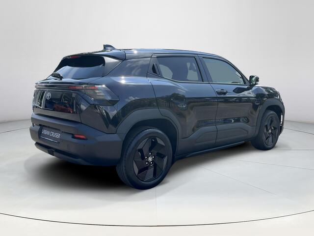 Toyota URBAN CRUISER Dynamic 61 kWh | Bluish Black parelmoer | Nieuw uit voorraad leverbaar |