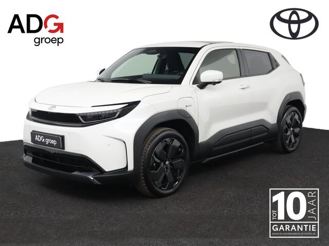 Toyota URBAN CRUISER Executive 61 kWh | Nieuw direct leverbaar | 10 jaar fabrieksgarantie |