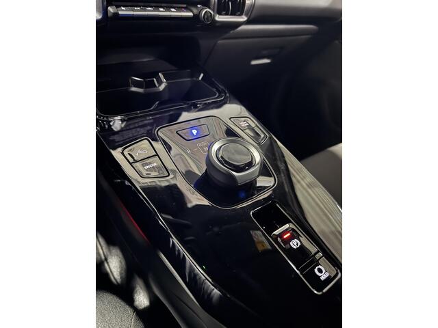 Toyota URBAN CRUISER Dynamic 61 kWh € 3000 inruilpremie, Stoelverwarming, Applecarplay/android auto,