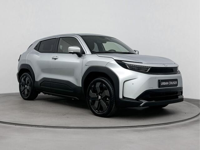 Toyota URBAN CRUISER Executive 61 kWh | Apple Carplay & Android Auto | Parkeercamera | *