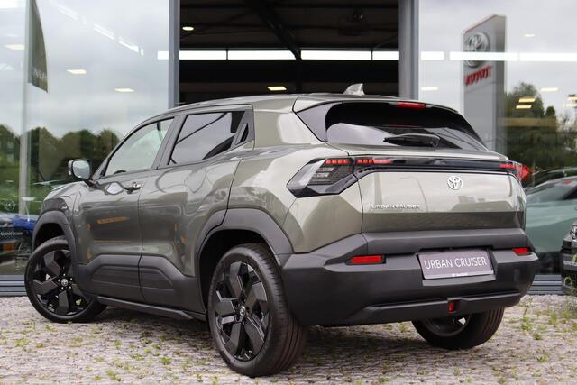 Toyota URBAN CRUISER Executive 61 kWh, JBL, 360 Camera, € 3.000 Inruil Voordeel ! Adaptieve cruise control, Apple Carplay / Android Auto.