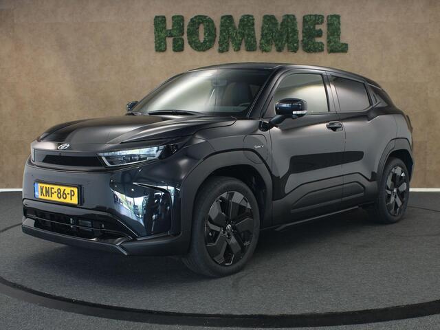 Toyota URBAN CRUISER Executive 61 kWh - ORIGINEEL NEDERLANDSE AUTO - 3 FASE LADEN - PANORAMADAK - PARKEERSENSOREN VOOR EN ACHTER - DODEHOEK DETECTIE - NAVIGATIE - 360 GRADEN CAMERA