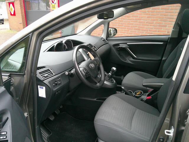 Toyota VERSO 1.8 VVT-i SkyView Edition Pdc V+A