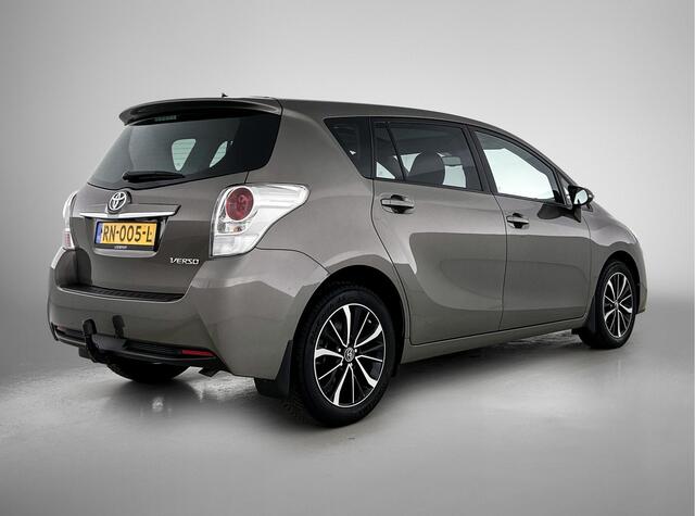 Toyota VERSO 1.8 VVT-i SkyView Edition | Trekhaak | Panoramadak |