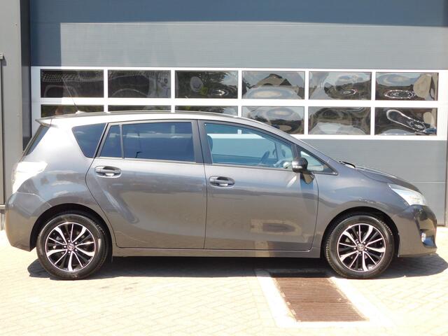 Toyota VERSO 1.6 VVT-i Dynamic 12 maanden BOVAG garantie, Compleet dealer onderhouden!