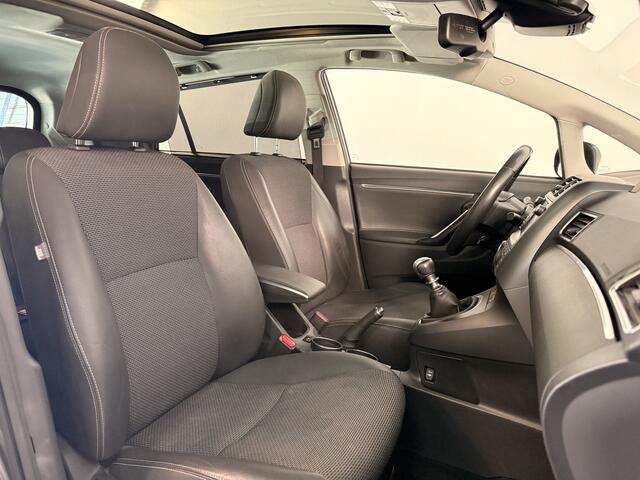 Toyota VERSO 1.8 VVT-i Executive | Dealeronderhouden | Trekhaak | Panoramadak |